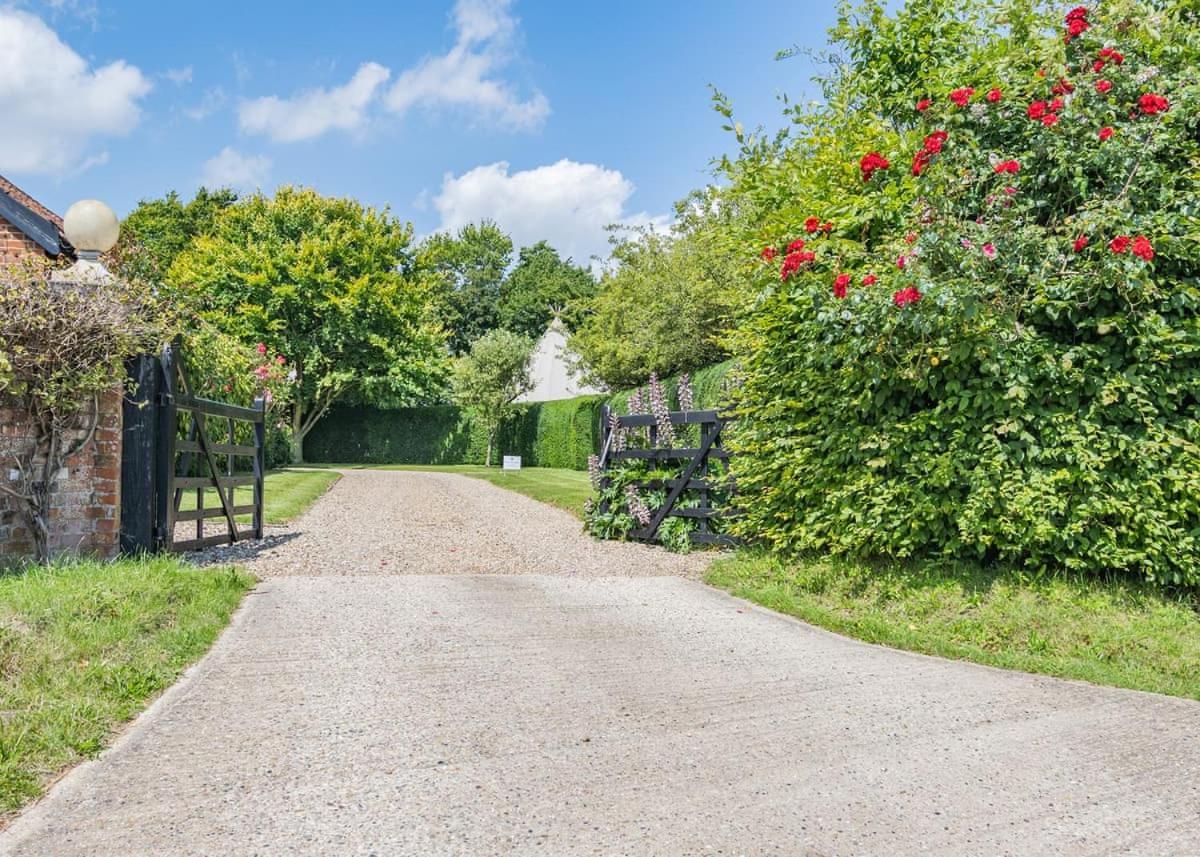 Apple Mount Retreat Hotel Lavenham Luaran gambar